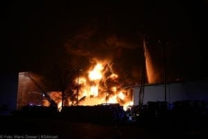 Millionenschaden Brand Lagerhalle Lauingen