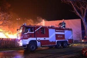 Millionenschaden Brand Lagerhalle Lauingen