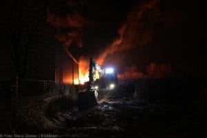 Millionenschaden Brand Lagerhalle Lauingen