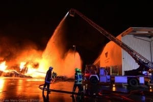 Millionenschaden Brand Lagerhalle Lauingen
