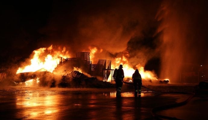 Millionenschaden Brand Lagerhalle Lauingen