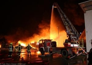 Millionenschaden Brand Lagerhalle Lauingen