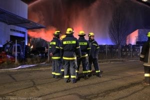 Millionenschaden Brand Lagerhalle Lauingen
