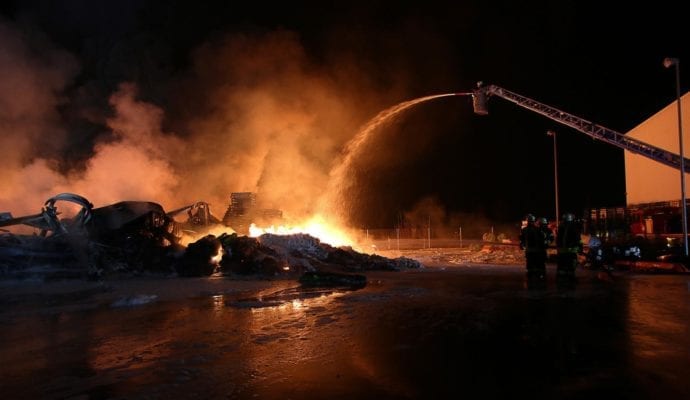 Millionenschaden Brand Lagerhalle Lauingen
