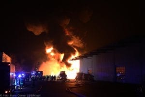 Millionenschaden Brand Lagerhalle Lauingen