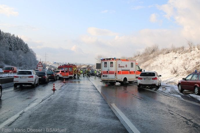 Unfall A8 Burgau – Guenzburg MAssenkarambolage 190120 27