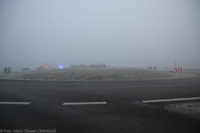 Unfall Limbach Kreisverkehr 06012020 14