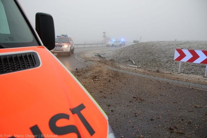 Unfall Limbach Kreisverkehr 06012020 7