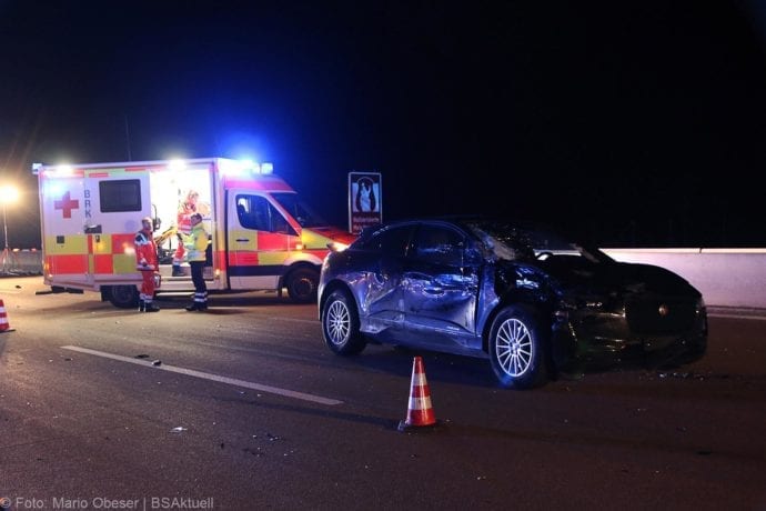 Unfall A8 Burgau-Guenzburg 12022020 23