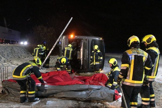 Unfall Reisebus B10 Kreuzung Tomerdingen 27022020 21