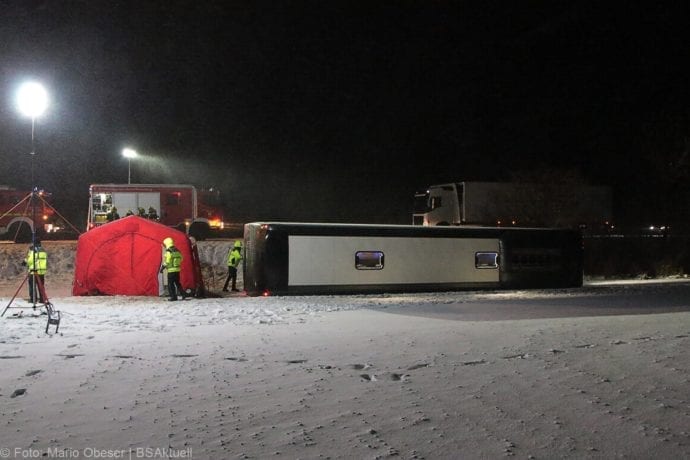 Unfall Reisebus B10 Kreuzung Tomerdingen 27022020 7