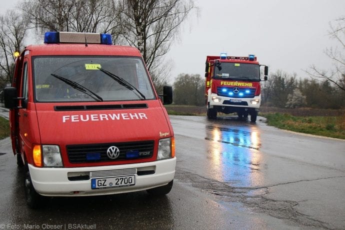 Ichenhausen Öl Fahrbahn B16 21032020 6