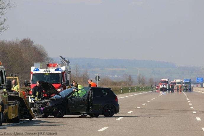 Unfall A8 Elchingen-Leipheim 19032020 1
