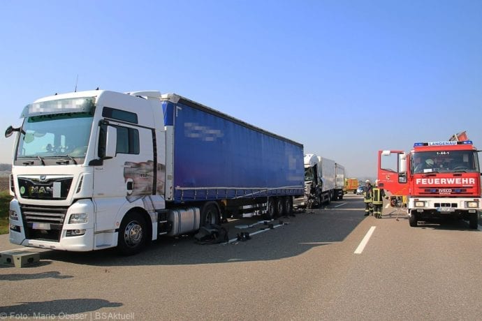 Unfall A8 Elchingen-Leipheim 19032020 22