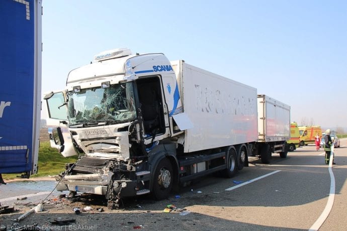 Unfall A8 Elchingen-Leipheim 19032020 25