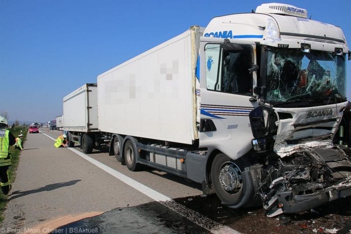 Unfall A8 Elchingen-Leipheim 19032020 48