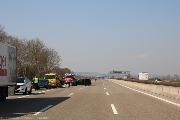 Unfall A8 Elchingen-Leipheim 19032020 50