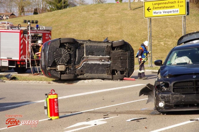 Unfall B300 Ziemetshausen 18032020 5