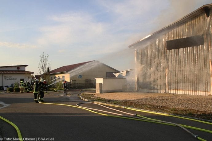 Brand Lagerhalle Waldstetten Ichenhausen 24042020 16