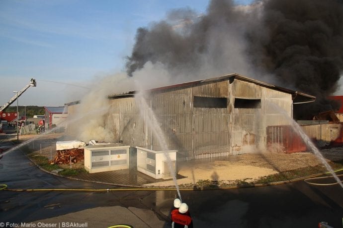 Brand Lagerhalle Waldstetten Ichenhausen 24042020 20