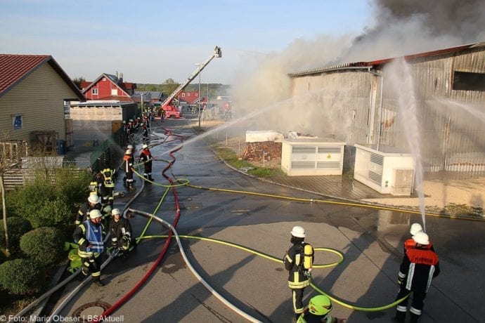 Brand Lagerhalle Waldstetten Ichenhausen 24042020 21