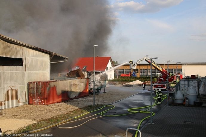 Brand Lagerhalle Waldstetten Ichenhausen 24042020 25