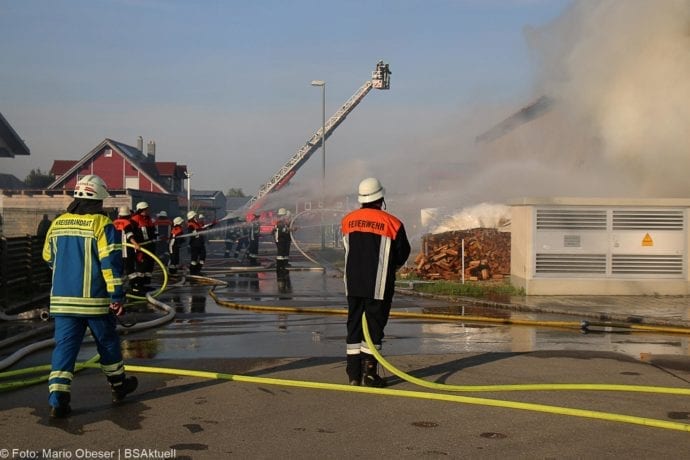 Brand Lagerhalle Waldstetten Ichenhausen 24042020 4
