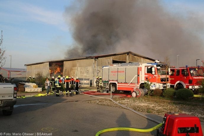 Brand Lagerhalle Waldstetten Ichenhausen 24042020 46