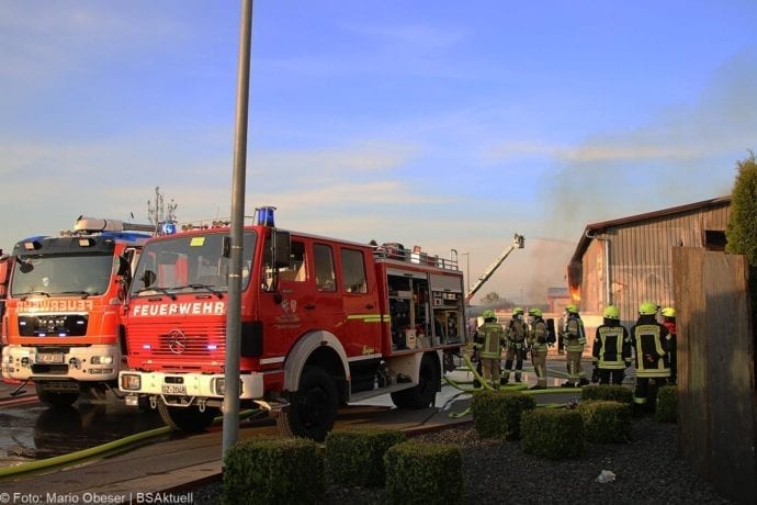 Brand Lagerhalle Waldstetten Ichenhausen 24042020 49