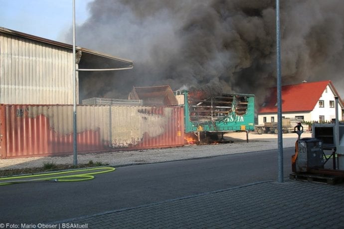 Brand Lagerhalle Waldstetten Ichenhausen 24042020 5