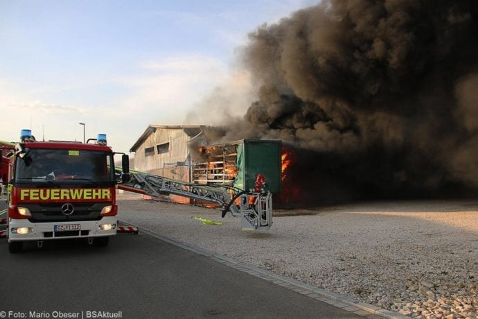 Brand Lagerhalle Waldstetten Ichenhausen 24042020 9