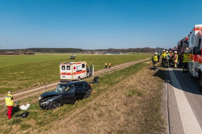 Falschfahrerin A96 Verkehrusnfall 08042020 1