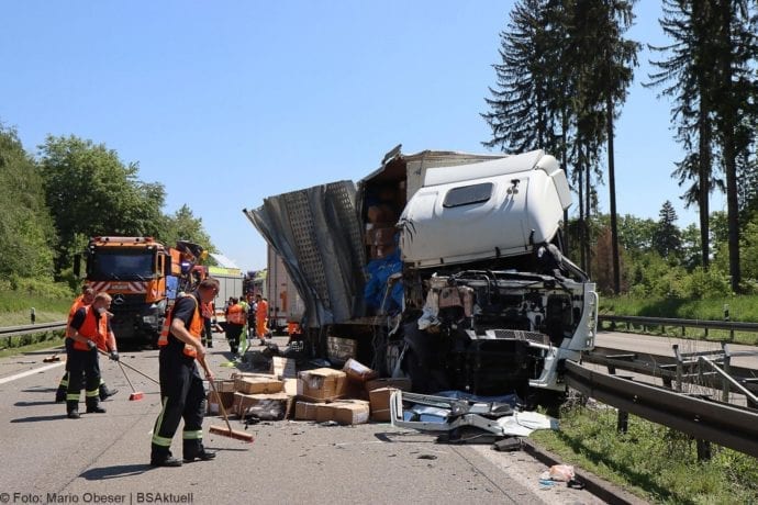 A8 Unfall Ulm-Ost 18052020 19