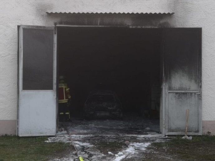 Brand Pkw Firmenhalle Ziemetshausen 16052020 6