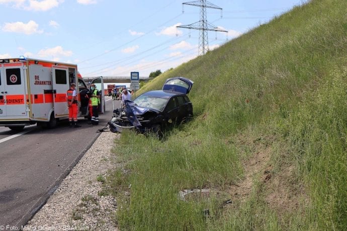 Unfall A8 Burgau-Guenzburg bei Deffingen 19052020 6