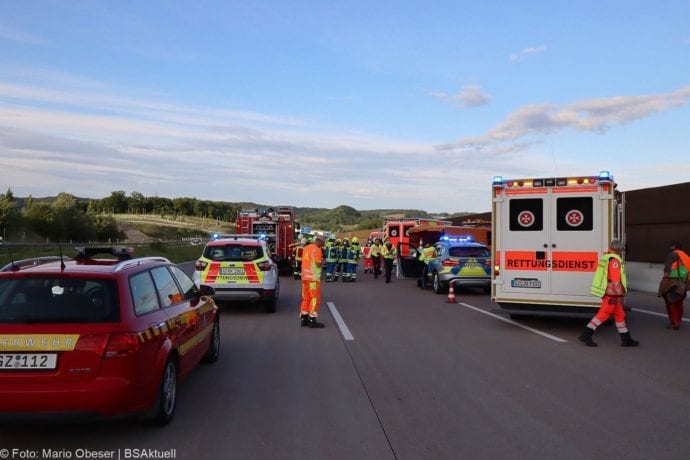 Unfall A8 Burgau-Zusmarshausen 24052020 18