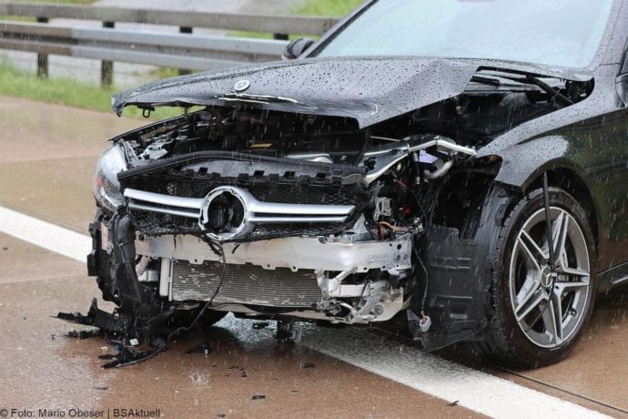 Unfall A8 GZ-Burgau 3 Pkws 23052020 5