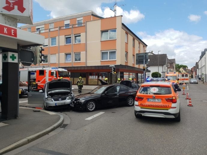 Unfall Guenzburg Augsburger Strasse Sedanstrasse 24052020 3