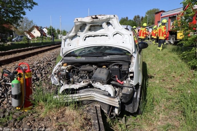 Unfall Oberelchingen Bahnübergang 19052020 4