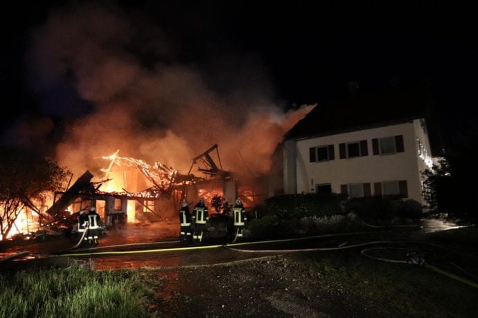Brand landwirtschadfltliche Lagerhalle in Günzach