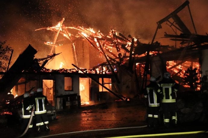 Brand landwirtschadfltliche Lagerhalle in Günzach