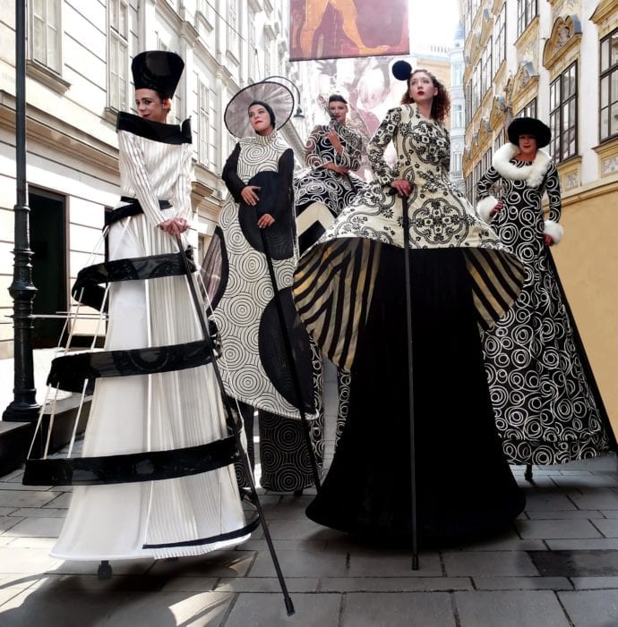 Die Stelzer – Haute Couture1_Wolfgang Hauck