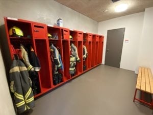Feuerwache Guenzburg Umkleide Damen 3