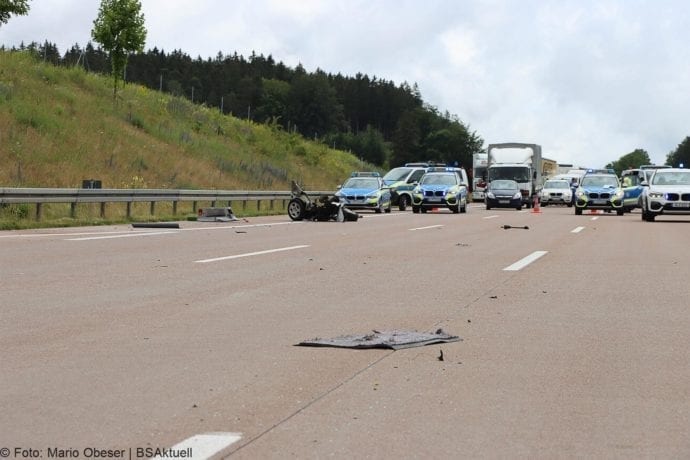 Unfall A8 Adeslried 29062020 11