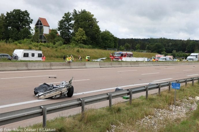 Unfall A8 Adeslried 29062020 15