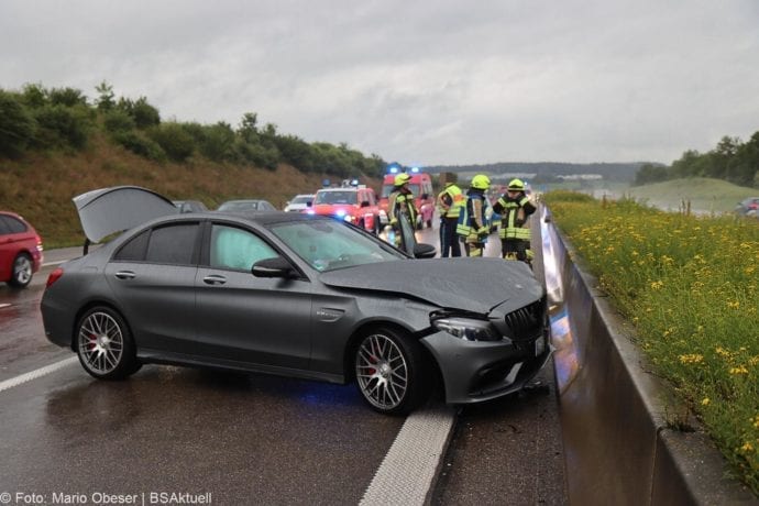 Unfall A8 Guenzburg-Leipheim 14062020 5