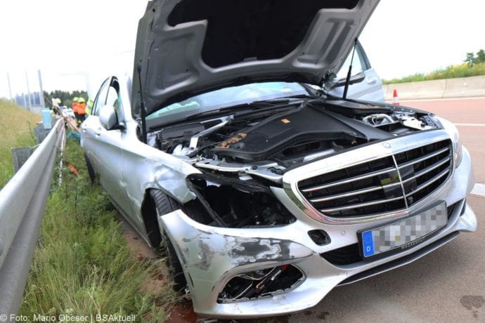 Unfall A8 Zusmarshausen-Adelsried 11062020 4