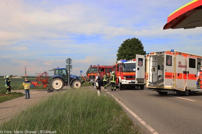 Unfall B16 Gundelfingen Traktor übersieht Pedelec-Fahrer 03062020 14