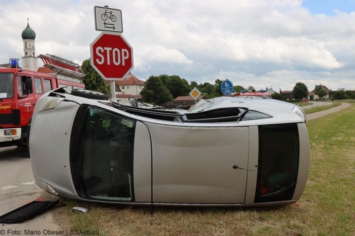 Unfall ST2025 Münsterhausen – Hagenrieder Kreuzung 05062020 14
