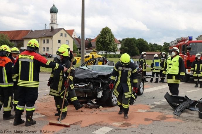 Unfall ST2025 Münsterhausen – Hagenrieder Kreuzung 05062020 16